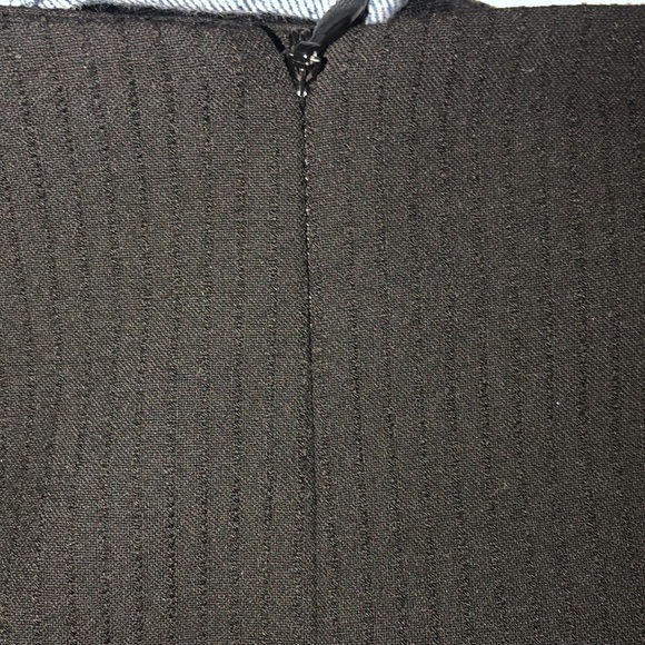 Bebe size large black pencil skirt has stretch perfect for year round - Picture 4 of 8